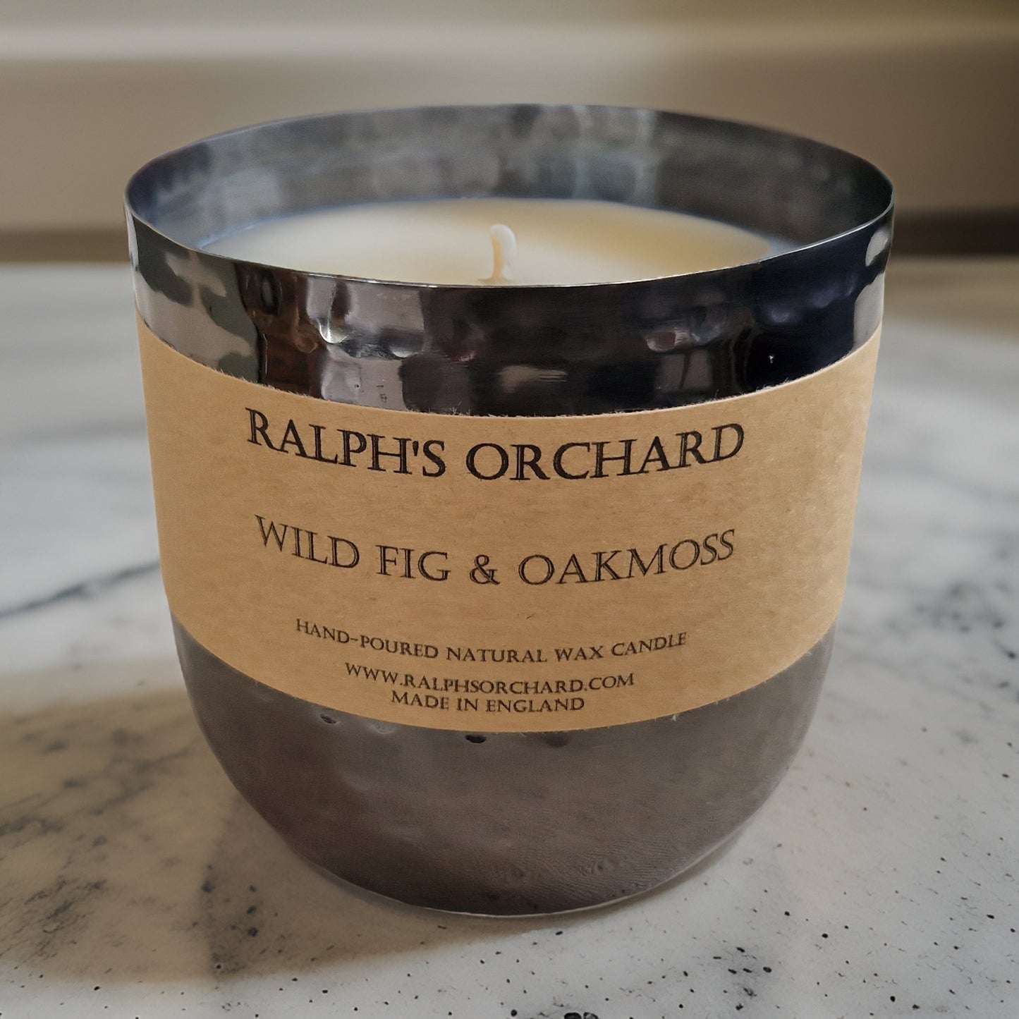 Wild Fig & Oakmoss Scented Candle-3